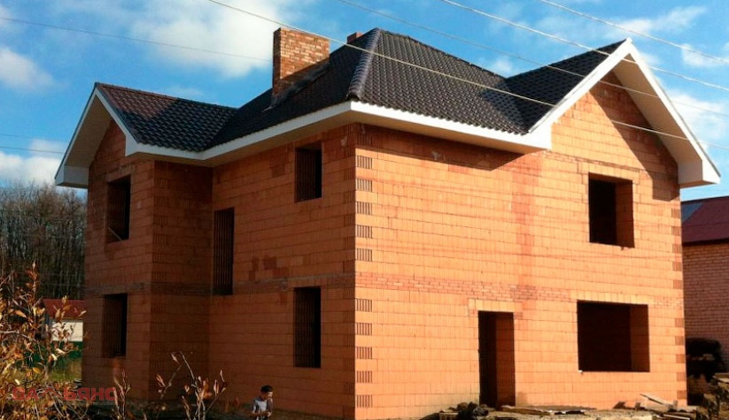 Двухэтажный дом из керамических блоков