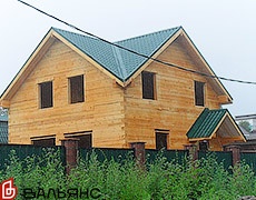 Построен деревянный дом в Свердловском районе Иркутска